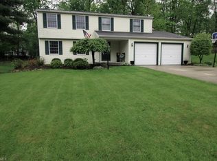 2490 Hanson Ave, Stow, OH 44224