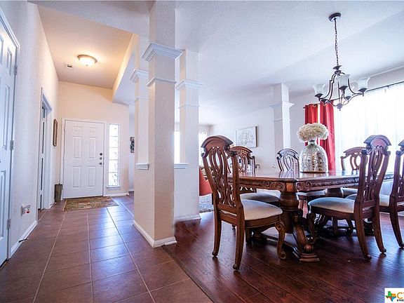 4th image of 722 Cattail Cir