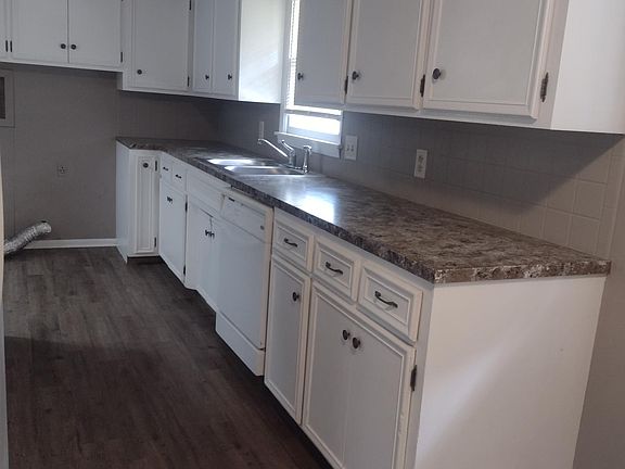 5th image of 1002 E 23rd Ave Unit B