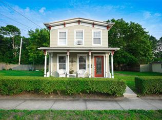 56 Academy St, Patchogue, NY 11772