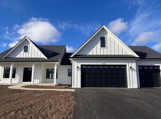 9295 N Stonewall Dr, Newark, IL 60541