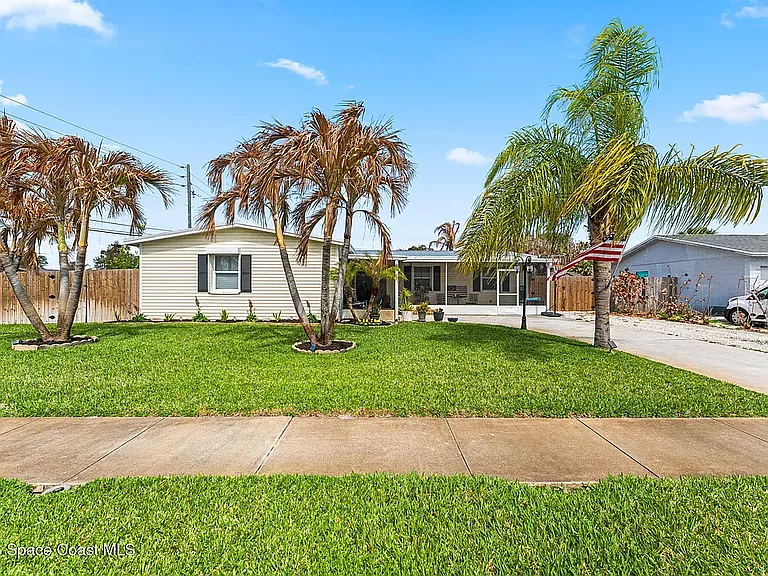 1700 S Merrimac Dr — Photo 1