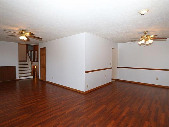 5th image of 6685 Pin Oak Dr