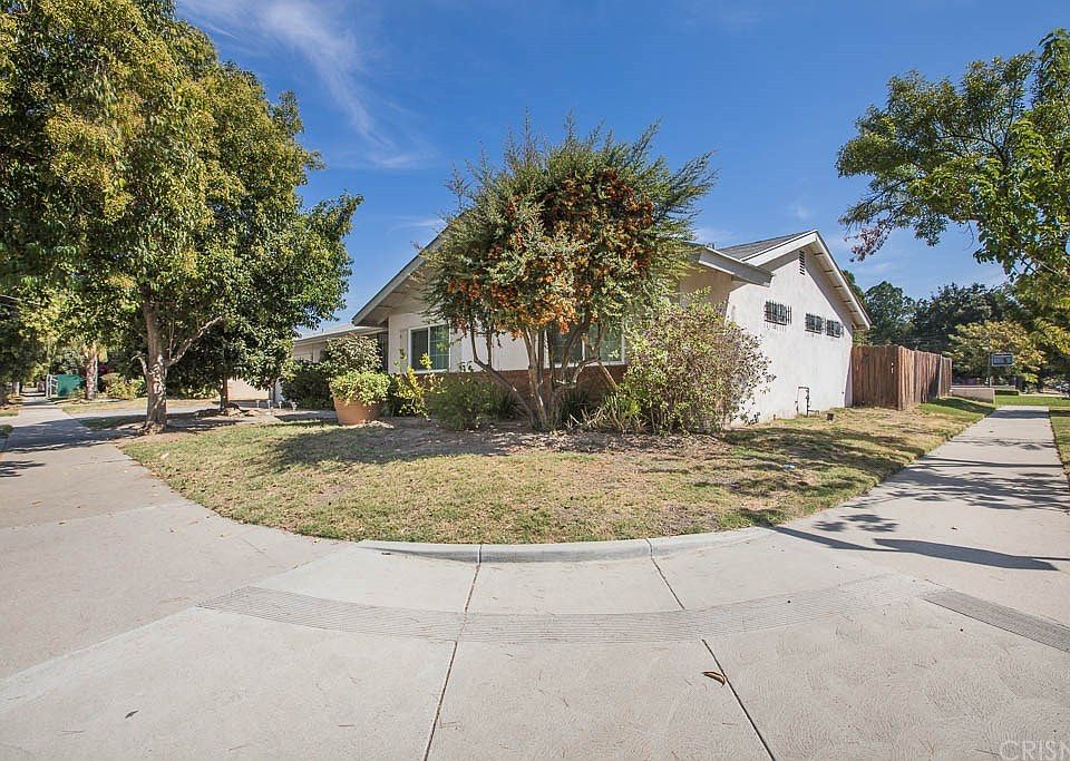1st image of 7800 Vanalden Ave