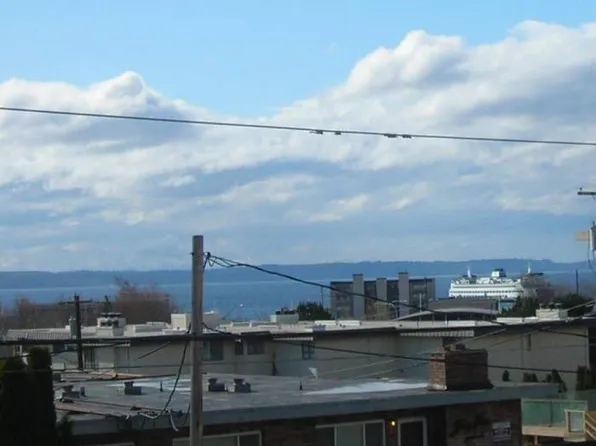 317 3rd Ave S APT 203, Edmonds, WA 98020