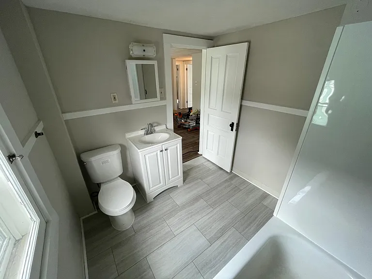 264 1/2 Woods Ave — Photo 12