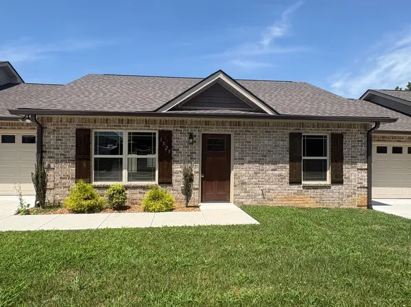 1525 Green Ln, Shelbyville, TN 37160