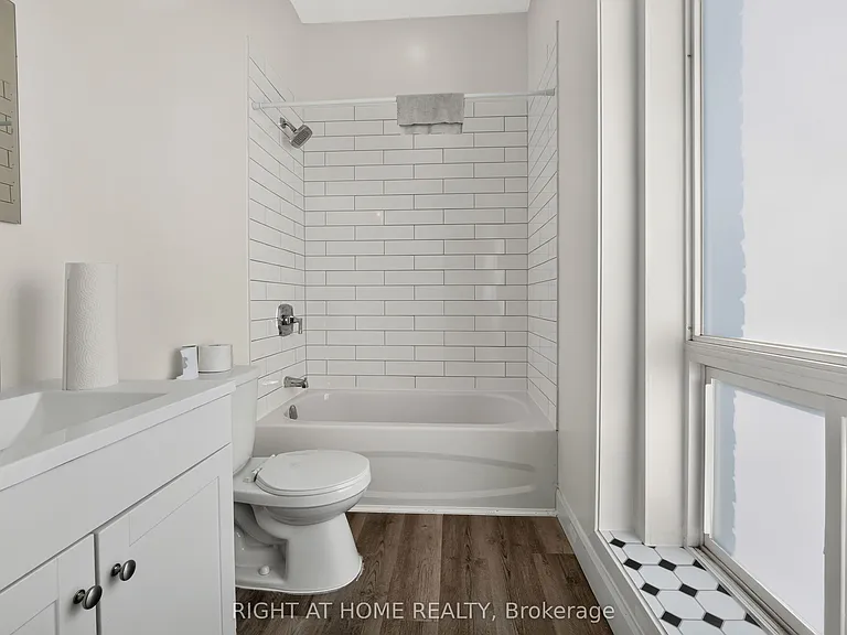 279 Darling St #2 — Photo 27