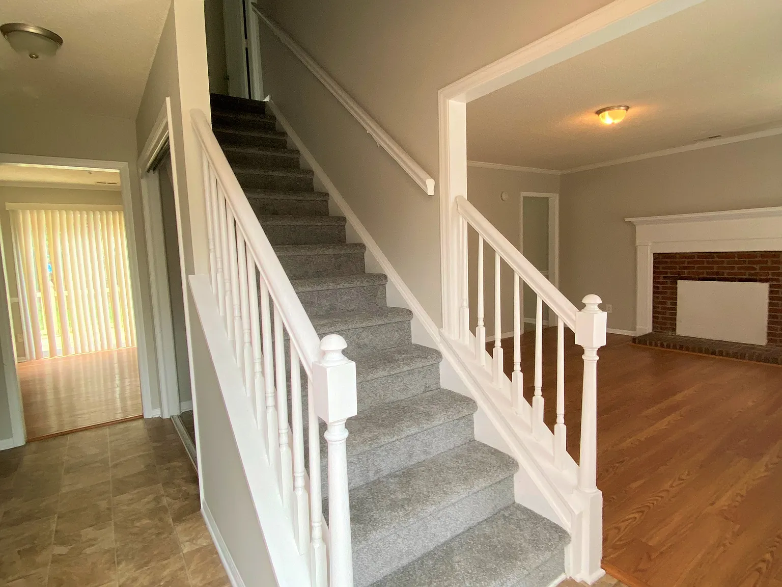 4 bed, 2.5 bath, 1634 sqft, $1,975 — Photo 4