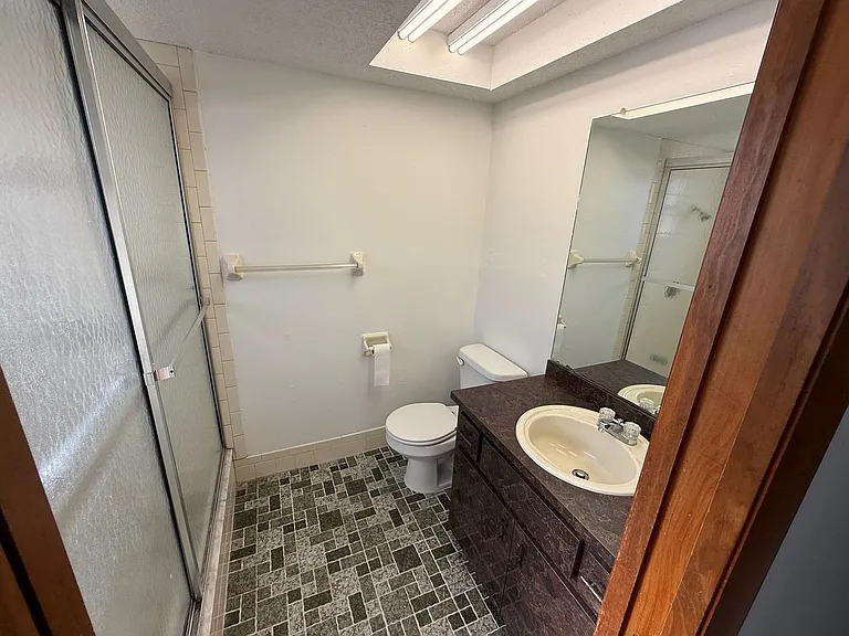 7646 Landmark Dr — Photo 6
