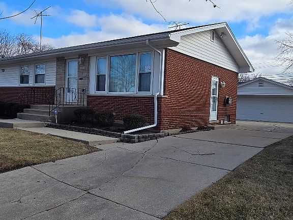 2nd image of 145 Serena Dr