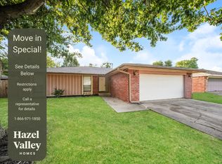813 N Briarcliff Dr, Moore, OK 73170
