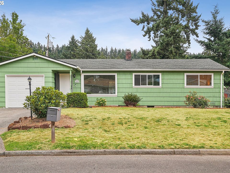 1st image of 14922 SE Rhine Ct