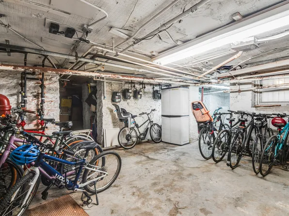 322 6th Street image 10 of 10