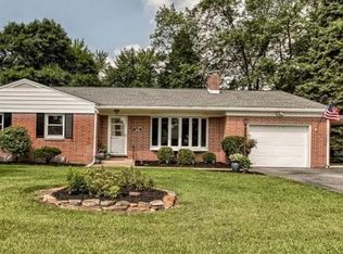 1838 Ridgeview Dr, Carlisle, PA 17013