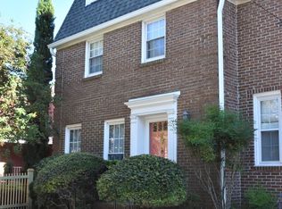 109 Queen St, Charleston, SC 29401