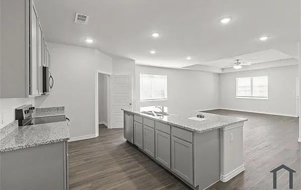 3 bed, 1516 sqft, $2,500 — Photo 3