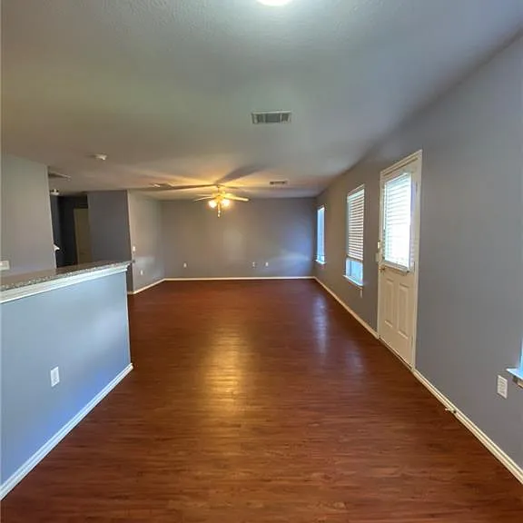 8718 Davis Oaks Trl — Photo 9