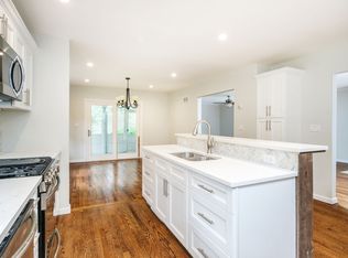 4 Runyon Pl, Scarsdale, NY 10583