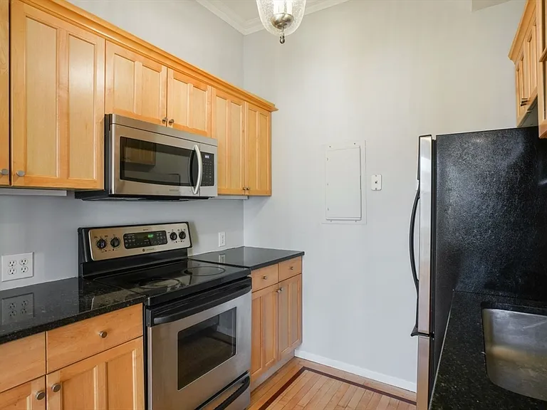 617 Massachusetts Ave #3 — Photo 7