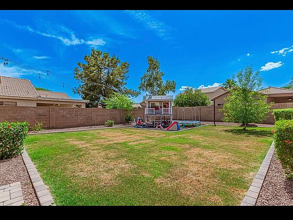 4th image of 14744 N 132nd Dr