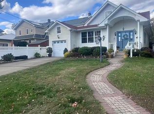109 Saint Stephens Pl, Staten Island, NY