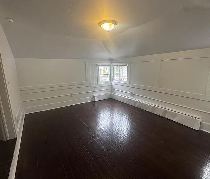 208 N Hamilton St #8 — Photo 9