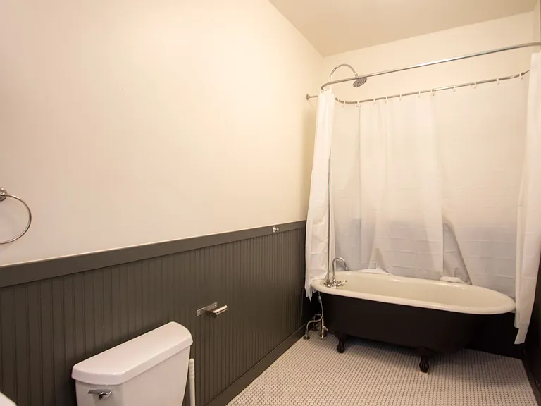 6426 N Princeton St #9 — Photo 9