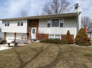 2015 Golfview Cir, Centerville, IA 52544