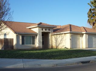 1601 Via Colabria, Gustine, CA 95322