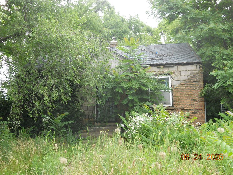 2nd image of 2247 Georgia St