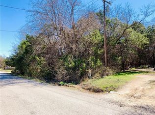 907 Pawnee Trl, Granbury, TX 76048