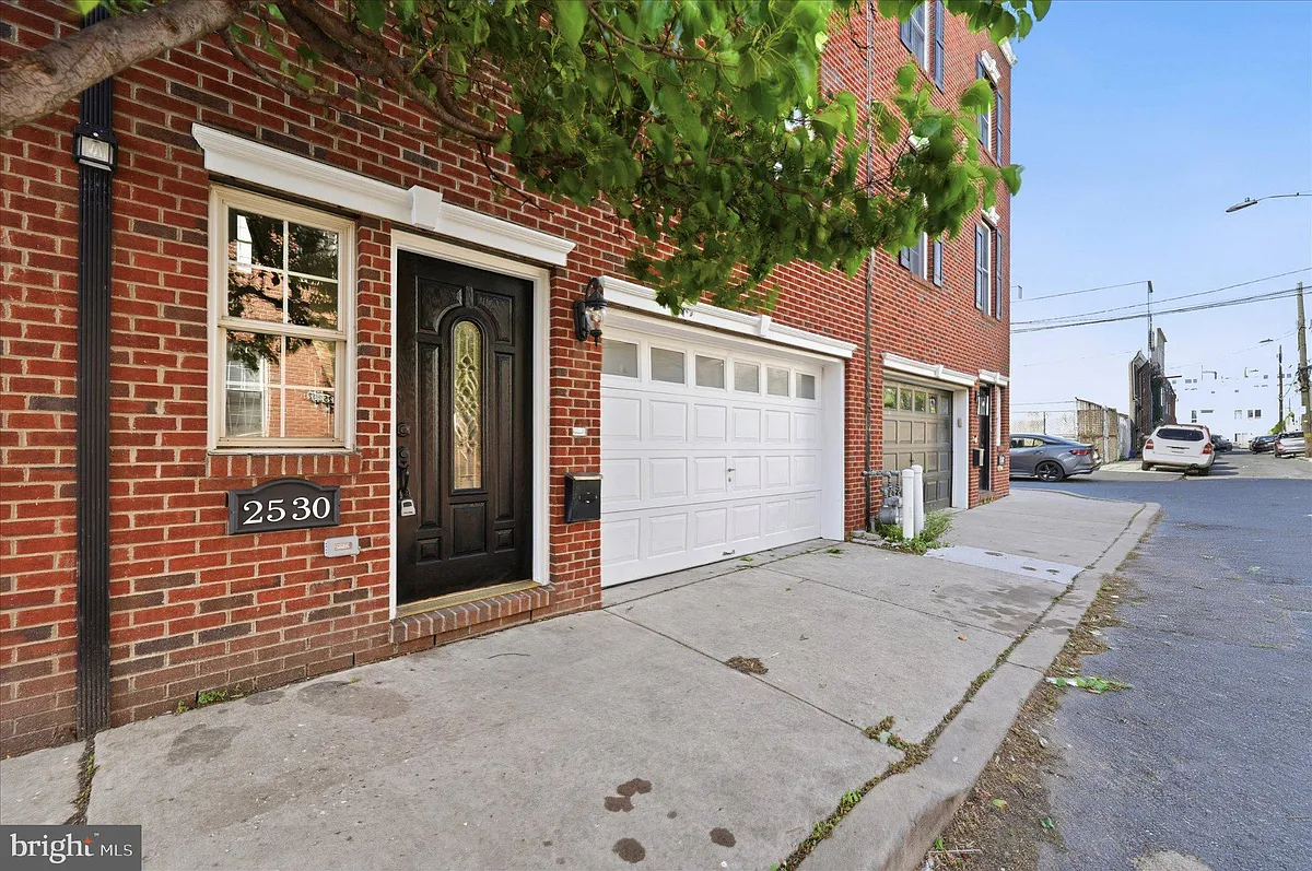 Building Photo - 2530 Webb St