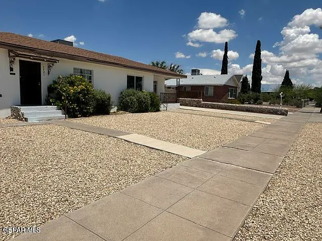 3921 Cambridge Ave #A — Photo 3