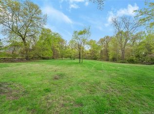 2125 Reservoir Ave, Trumbull, CT 06611