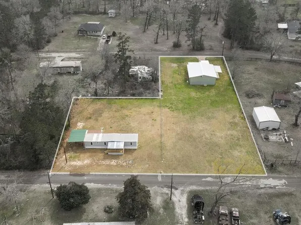 301 Sherwood Forest Cir, Diboll, TX 75941