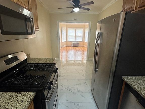 3rd image of 6214 N Mozart St APT 1E