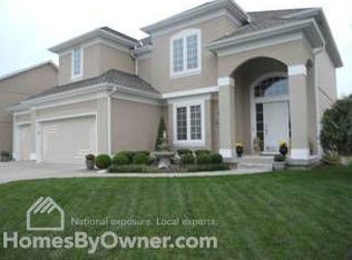 1505 SW Summit Crossing Ct, Lees Summit, MO 64081