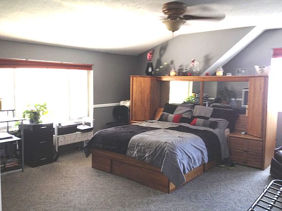 4th image of 2426 E Ward Ter