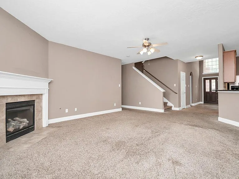 1914 Lenora Ct — Photo 11