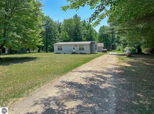 5195 W Fike Rd, Coleman, MI 48618