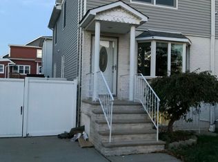 563 Greeley Ave, Staten Island, NY 10306