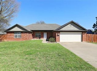 154 S Angus Ln, Farmington, AR 72730