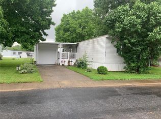 12156 Wellington Ave, Medway, OH 45341