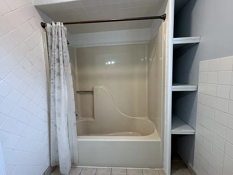 39 Belmont Cir #B — Photo 14