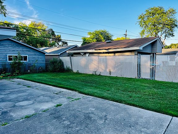 4th image of 4324 Adeline Drive
