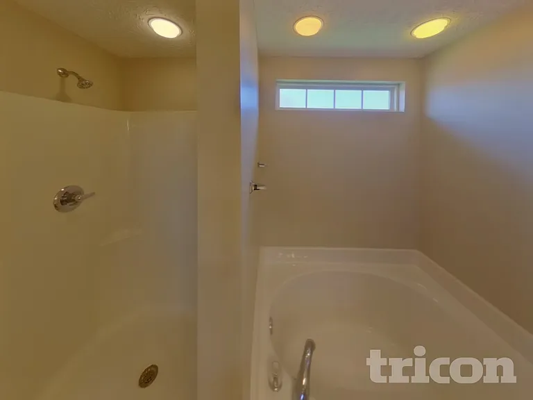 1024 Stratus Dr — Photo 12