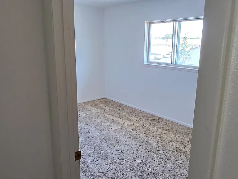 350 Moonlite Dr — Photo 1