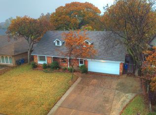 1005 Pine Oak Dr, Edmond, OK 73034