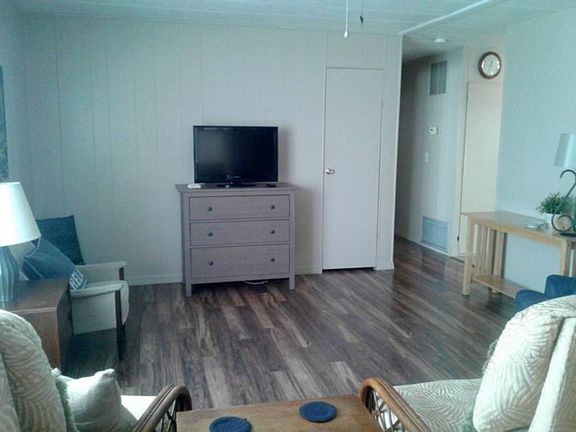 3rd image of 92 Orange Manor Dr